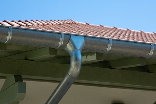 Eavestrough Repair in Valdosta