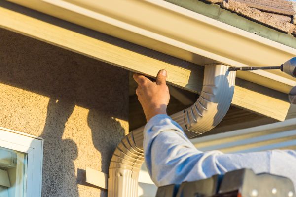 Aluminum Rain Gutter Service in Valdosta